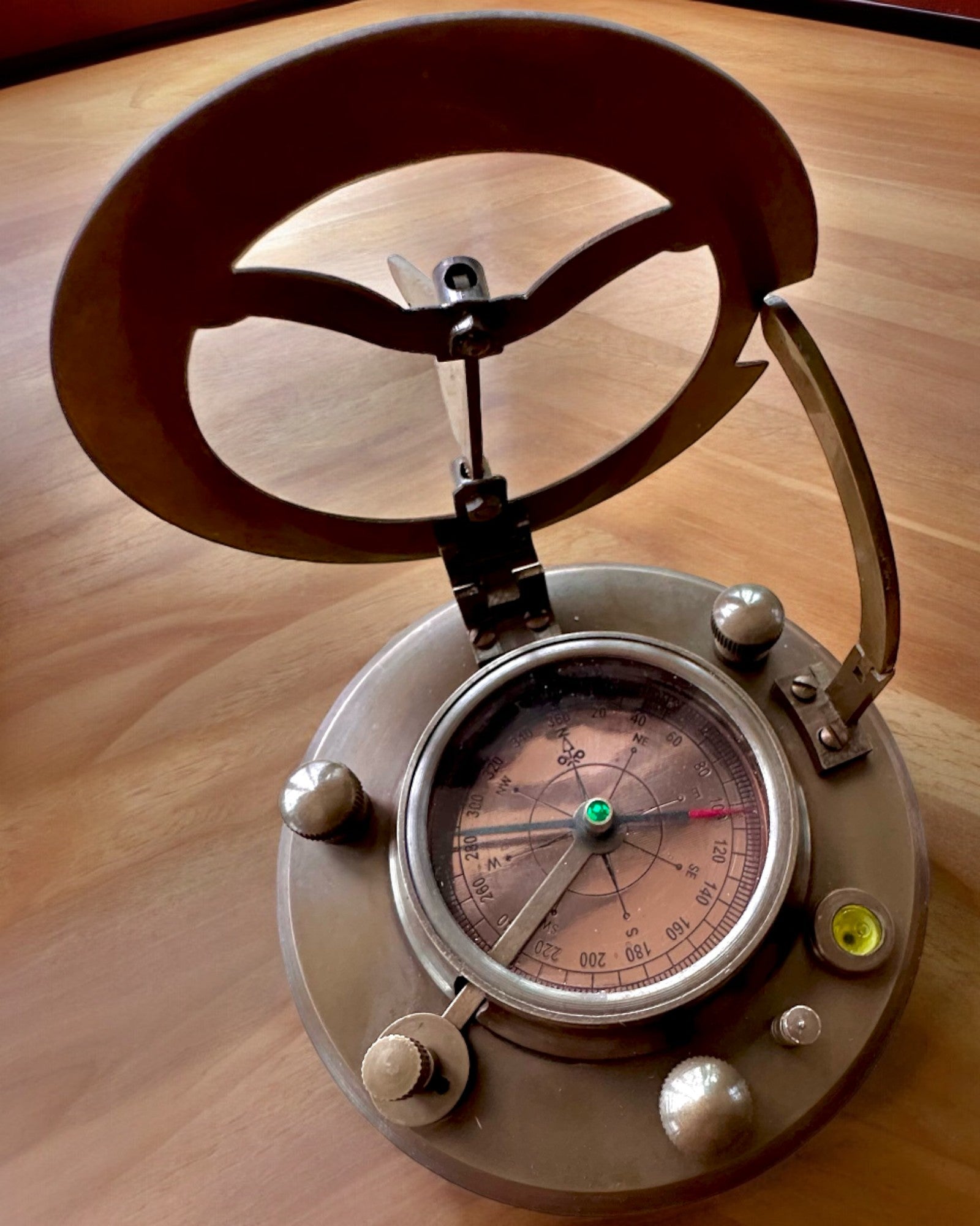 Captain's Compass "Explorer 2" - personalization option with engraving for a gift, 2 color variants to choose from.