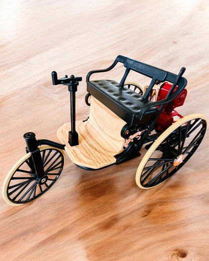 Retro Tricycle Benz Patent-Motorwagen - Modèle de Collection, personnalisation par gravure pour un cadeau