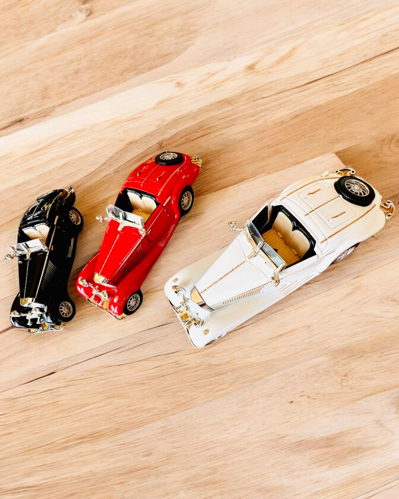 Modello in Miniatura di Auto Classiche Retro - possibilità di personalizzazione per un regalo con incisione, 3 varianti tra cui scegliere