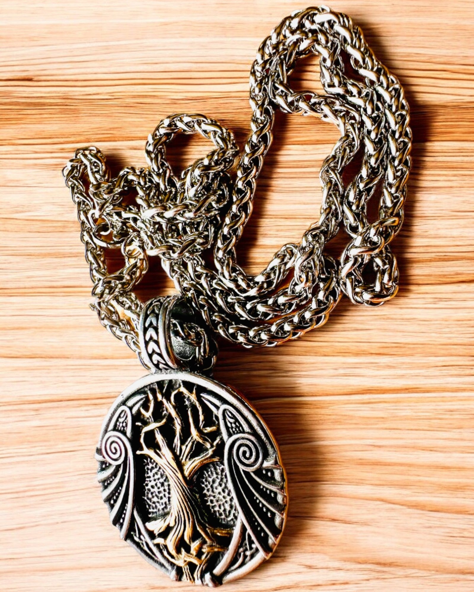 Collana "Albero della Vita" in acciaio inossidabile con personalizzazione, con il simbolo Aegishjalmur, (Elmo del Terrore)