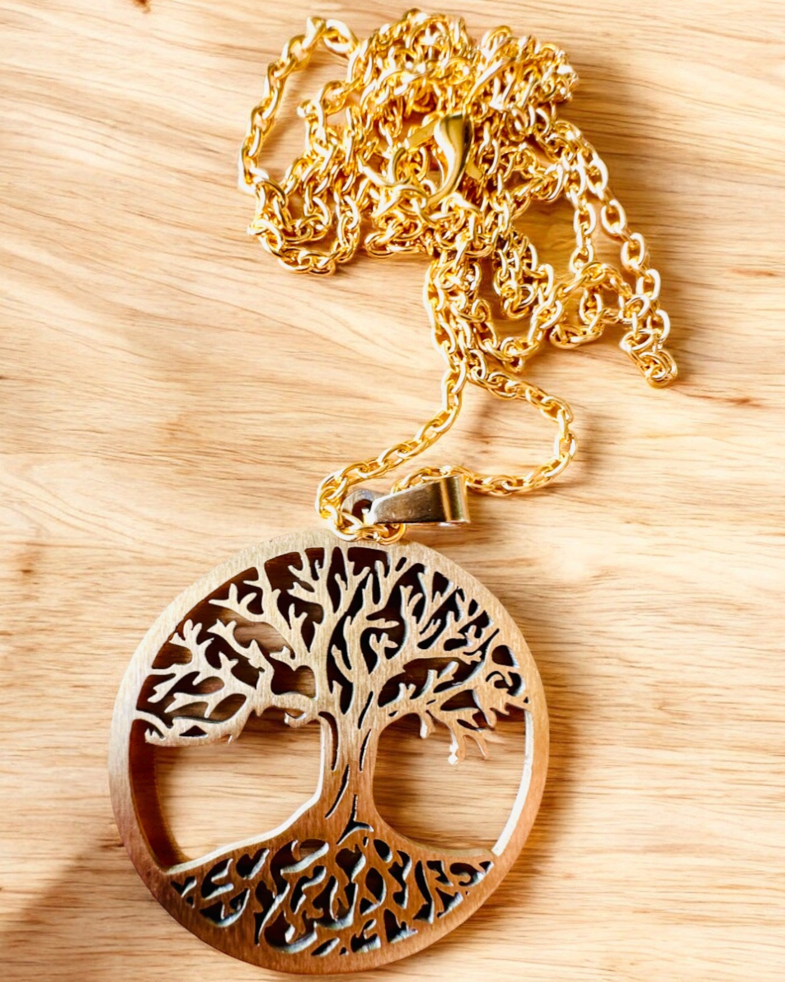 Collier "Arbre de Vie" en Acier Inoxydable - personnalisation par gravure, 2 variantes de couleur