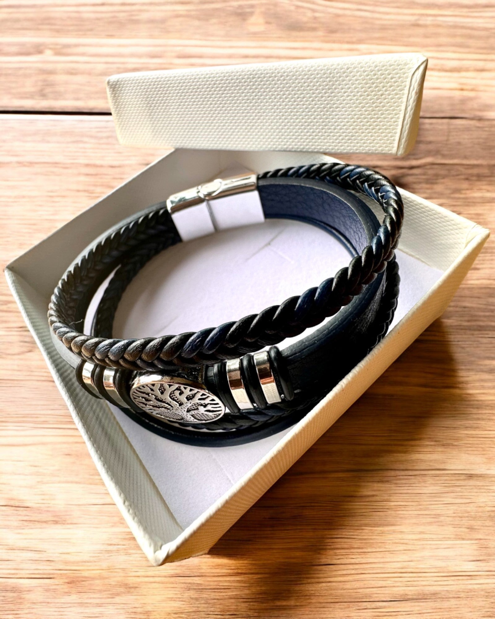 Armband "Lebensbaum" mit Personalisierungsoption als Geschenk, 3 Farbvarianten