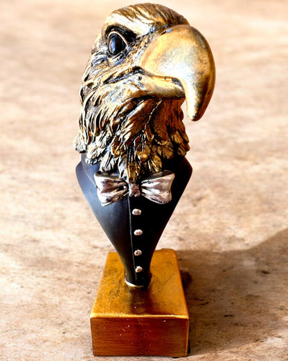 Eagle Head Figurine Büffel Warden – in an Elegant Tuxedo with Engraving Option for a Gift