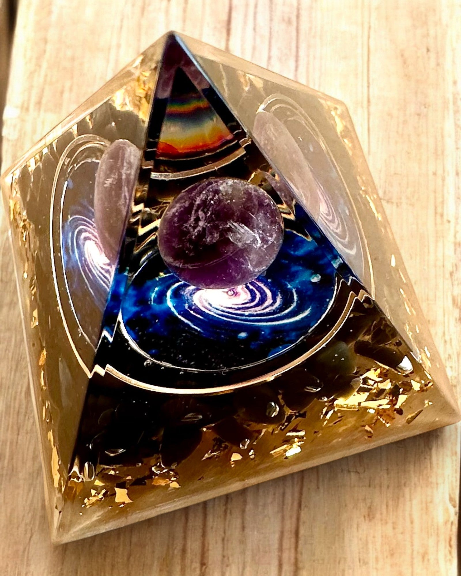 Orgonit-Energie-Pyramide "Kosmische Pyramide" Galaktische Essenz, als Geschenk