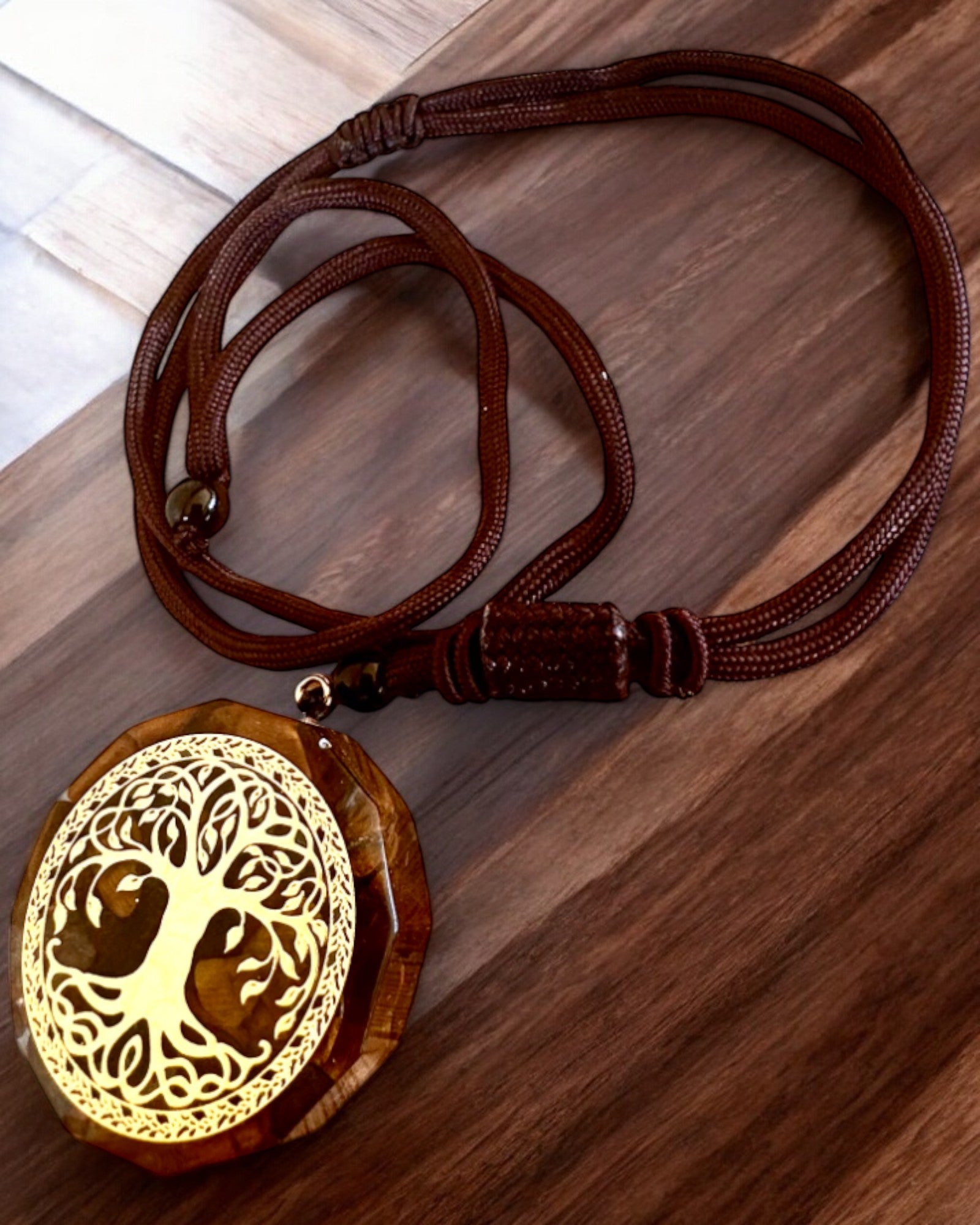 Amulet "Tree of Life" with tiger's eye, necklace for a gift with personalized engraving