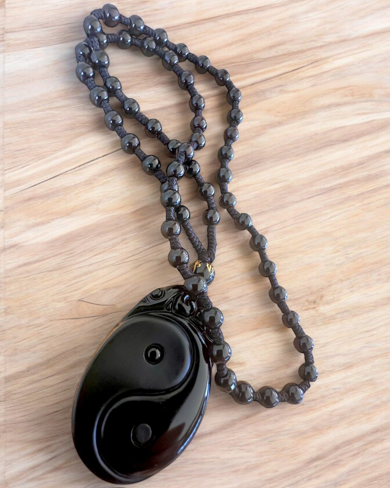 Amuleto Obsidian Yin Yang con Incisione - Armonia e Protezione, personalizzazione con incisione per regalo