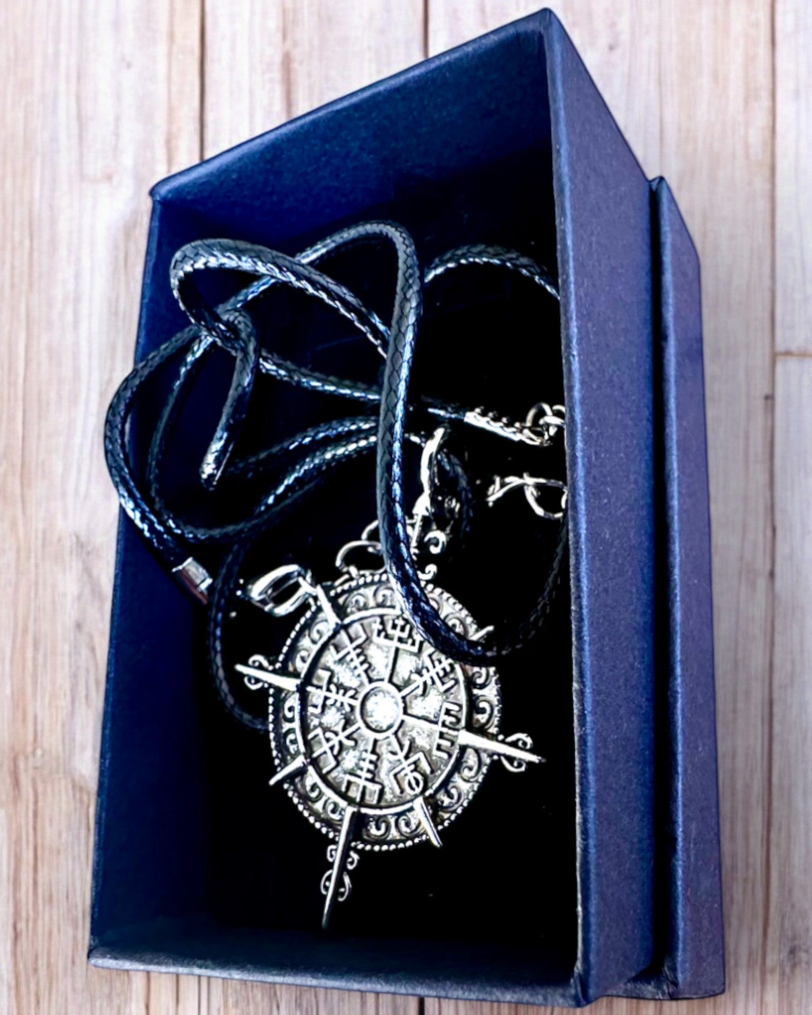 Amulet "Warrior of the North" - Viking Compass, personalization option with engraving for a gift, 2 variants to choose from