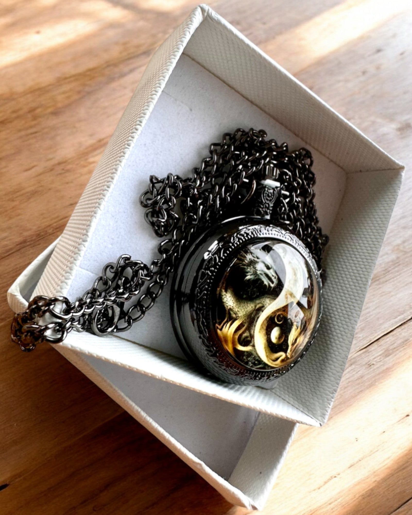 "Dragon Circle 2" Pocket Watch – a stylish accessory with a touch of magic - personalization with engraving for a gift