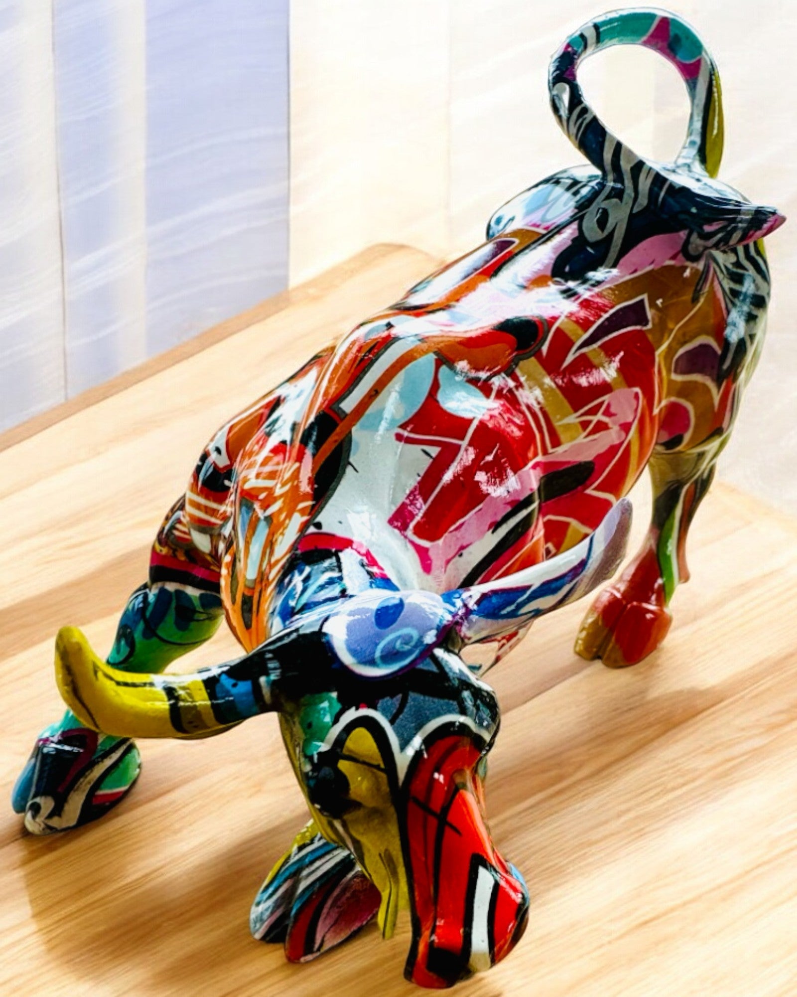 Sculpture Taureau Décoratif "BullArt" – Art Unique avec Option de Gravure - 4 variantes de couleurs, pour un cadeau personnalisé