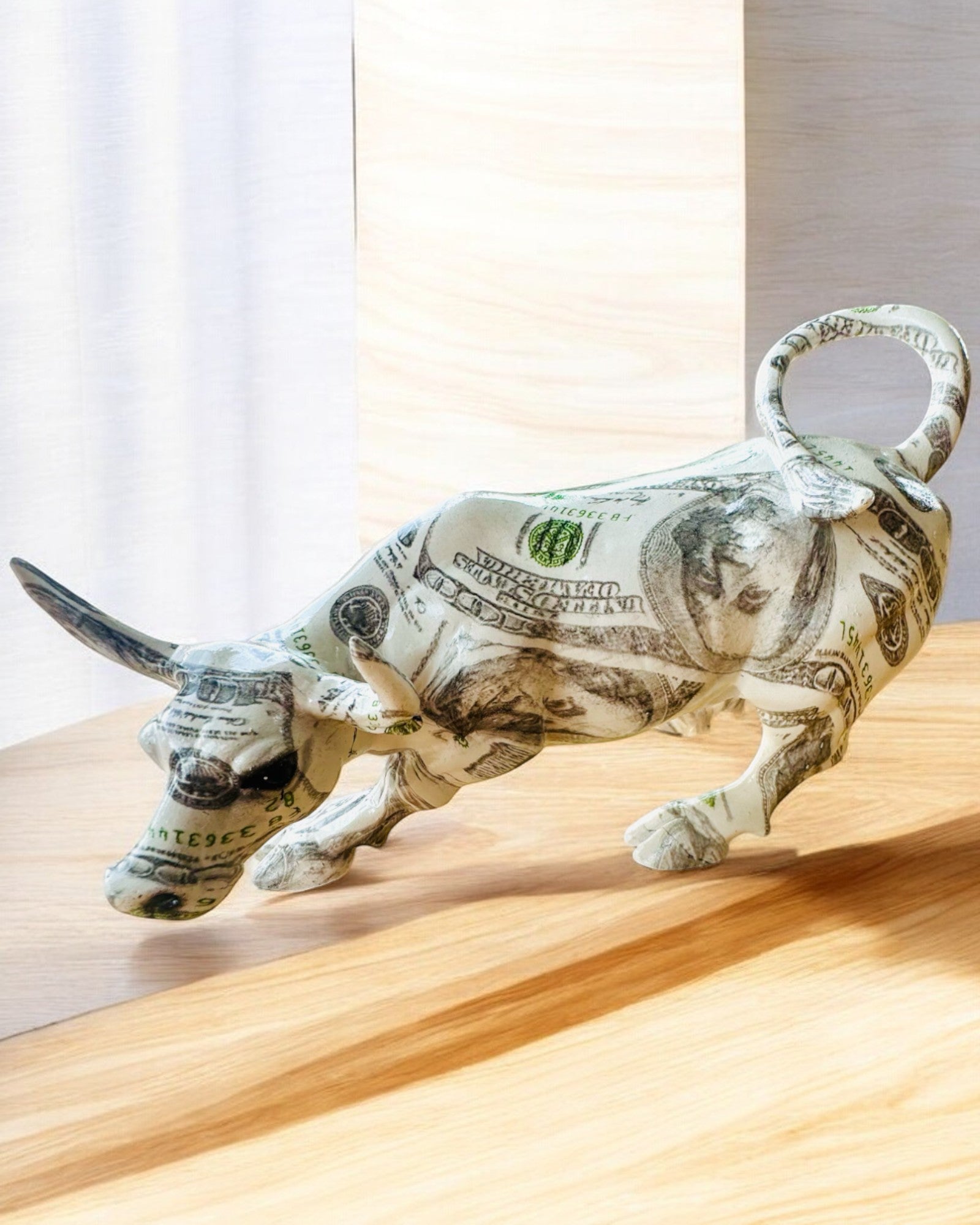 Scultura Toro Decorativo "BullArt" – Arte Unica con Opzione di Incisione - 4 varianti di colore, per un regalo personalizzato