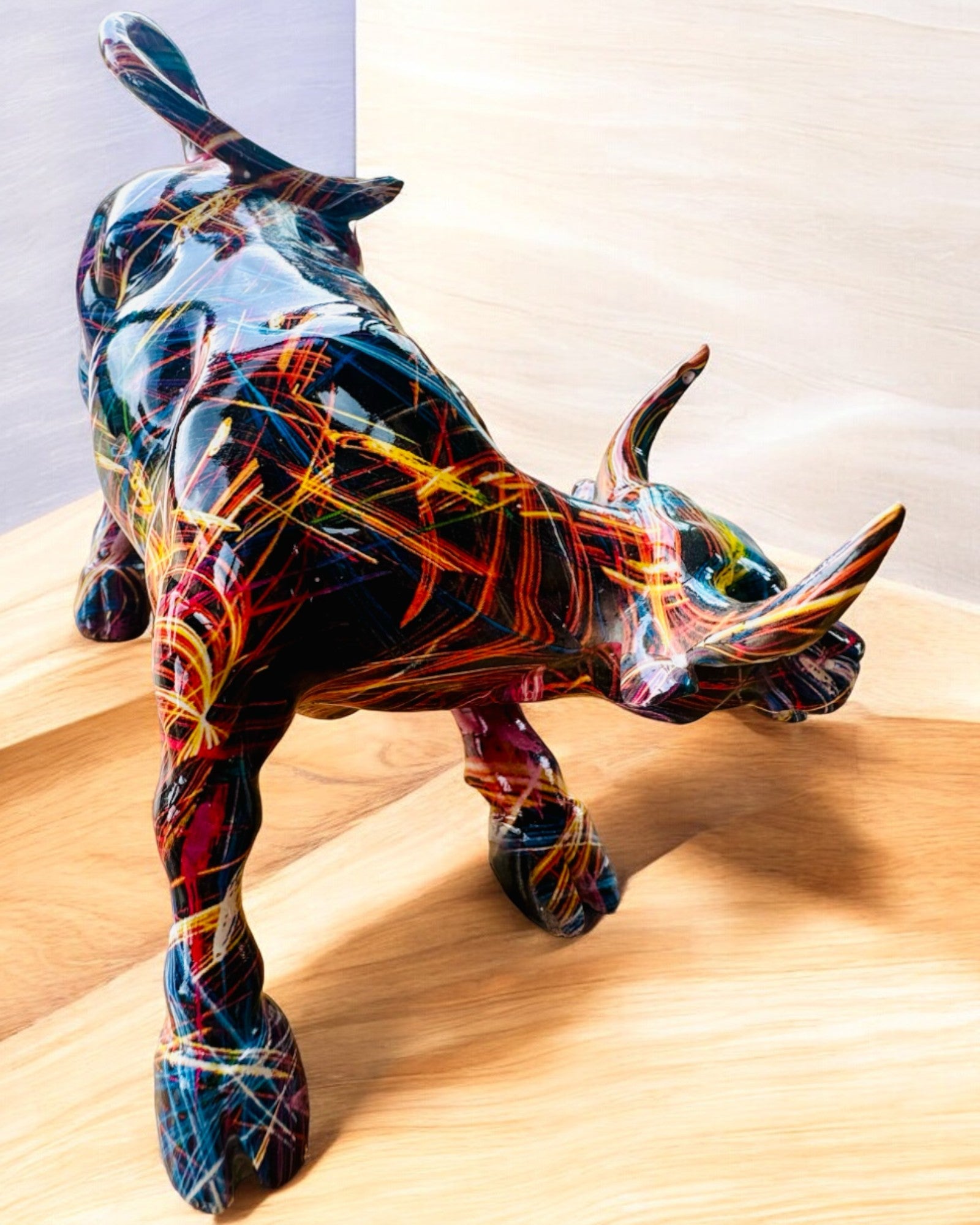 Sculpture Taureau Décoratif "BullArt" – Art Unique avec Option de Gravure - 4 variantes de couleurs, pour un cadeau personnalisé