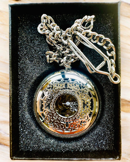 Montre de Poche "Eterna Élégance", cadeau personnalisé, gravure. Couleur argent.