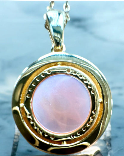 Collier Boussole "Direction Étoilée", possibilité de personnalisation par gravure, 2 variantes de couleurs au choix