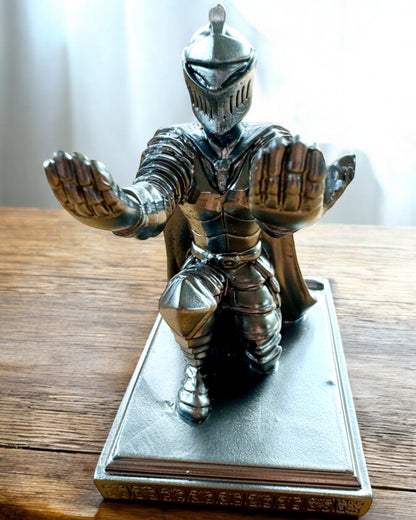 Knight's Stand for a phone or pen, with the possibility of personalization through engraving for a gift.