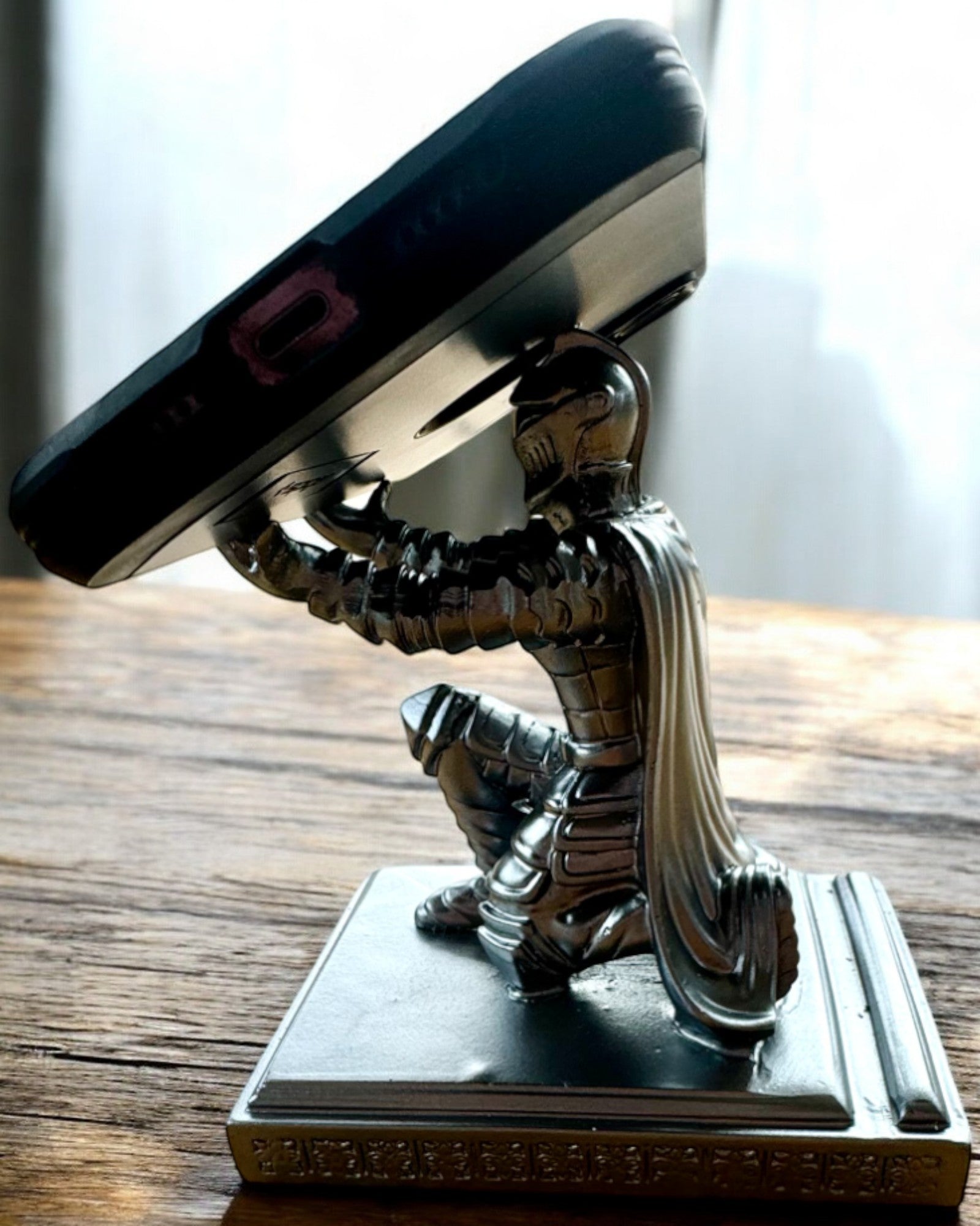 Knight's Stand for a phone or pen, with the possibility of personalization through engraving for a gift.