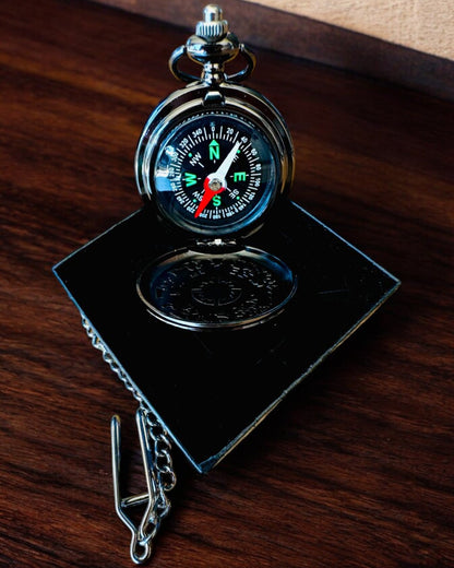 Bussola in stile orologio da tasca "Navigator" - Colore metallo scuro