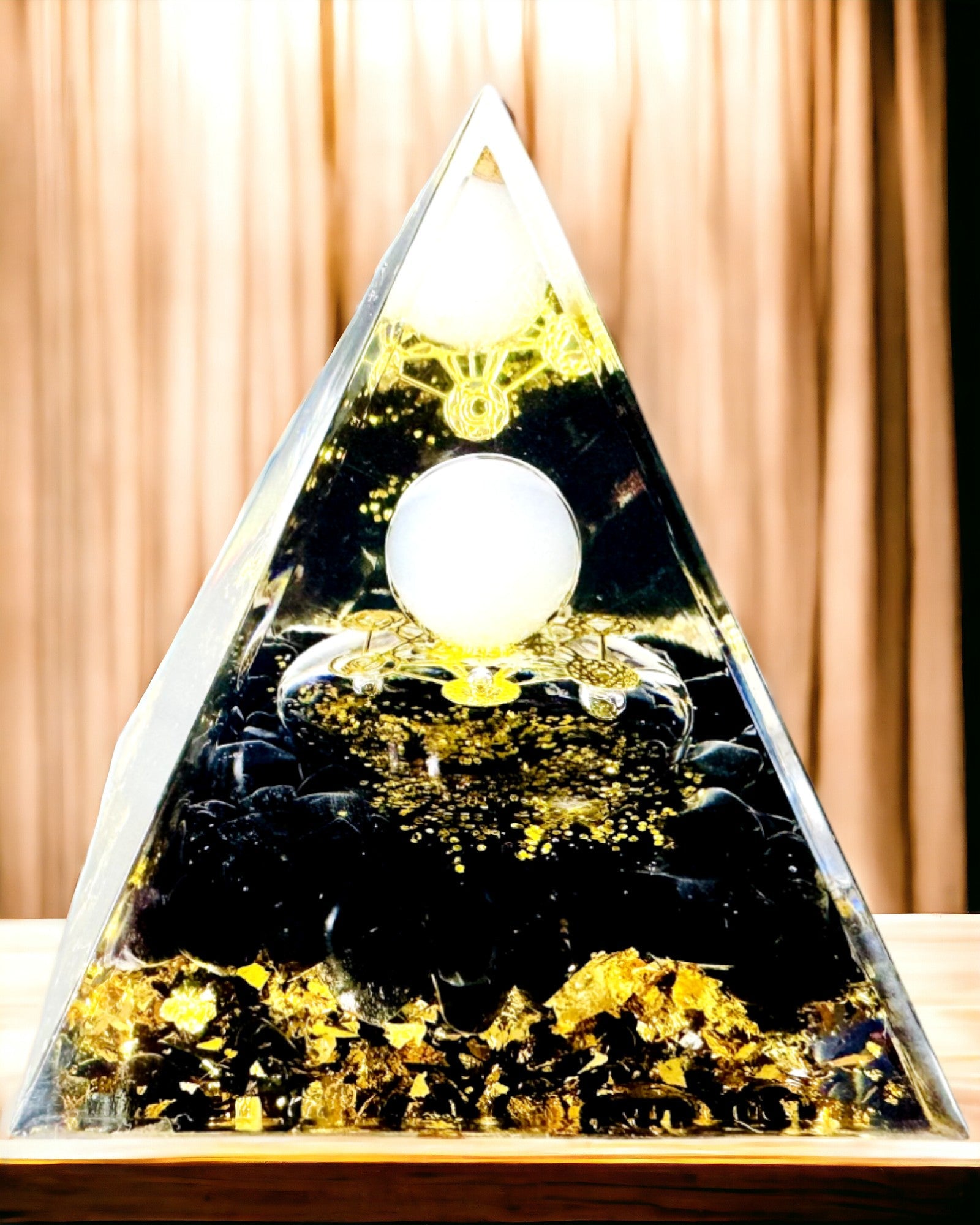 Pyramide Orgonite en Obsidienne – Générateur d'Énergie Chakra, Outil de Méditation Reiki avec Pierre Naturelle