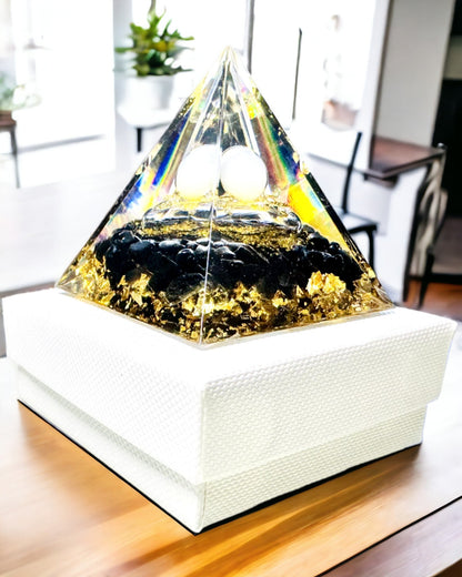 Pyramide Orgonite en Obsidienne – Générateur d'Énergie Chakra, Outil de Méditation Reiki avec Pierre Naturelle