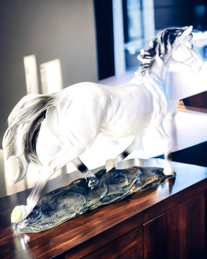 Sculpture de Cheval - Figurine Décorative avec Possibilité de Gravure