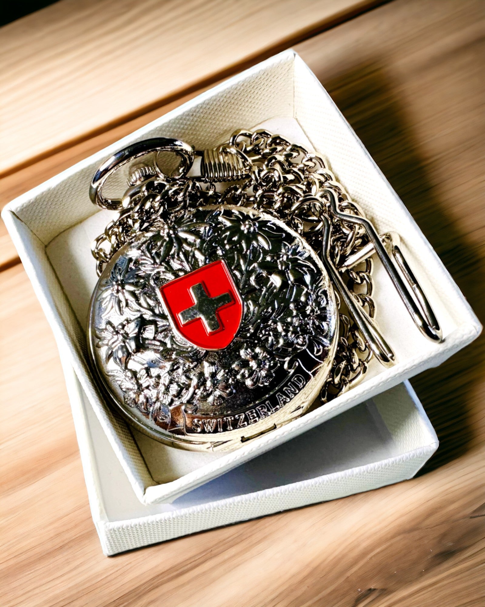 Taschenuhr "Heritage Helvetia" mit Gravurmöglichkeit