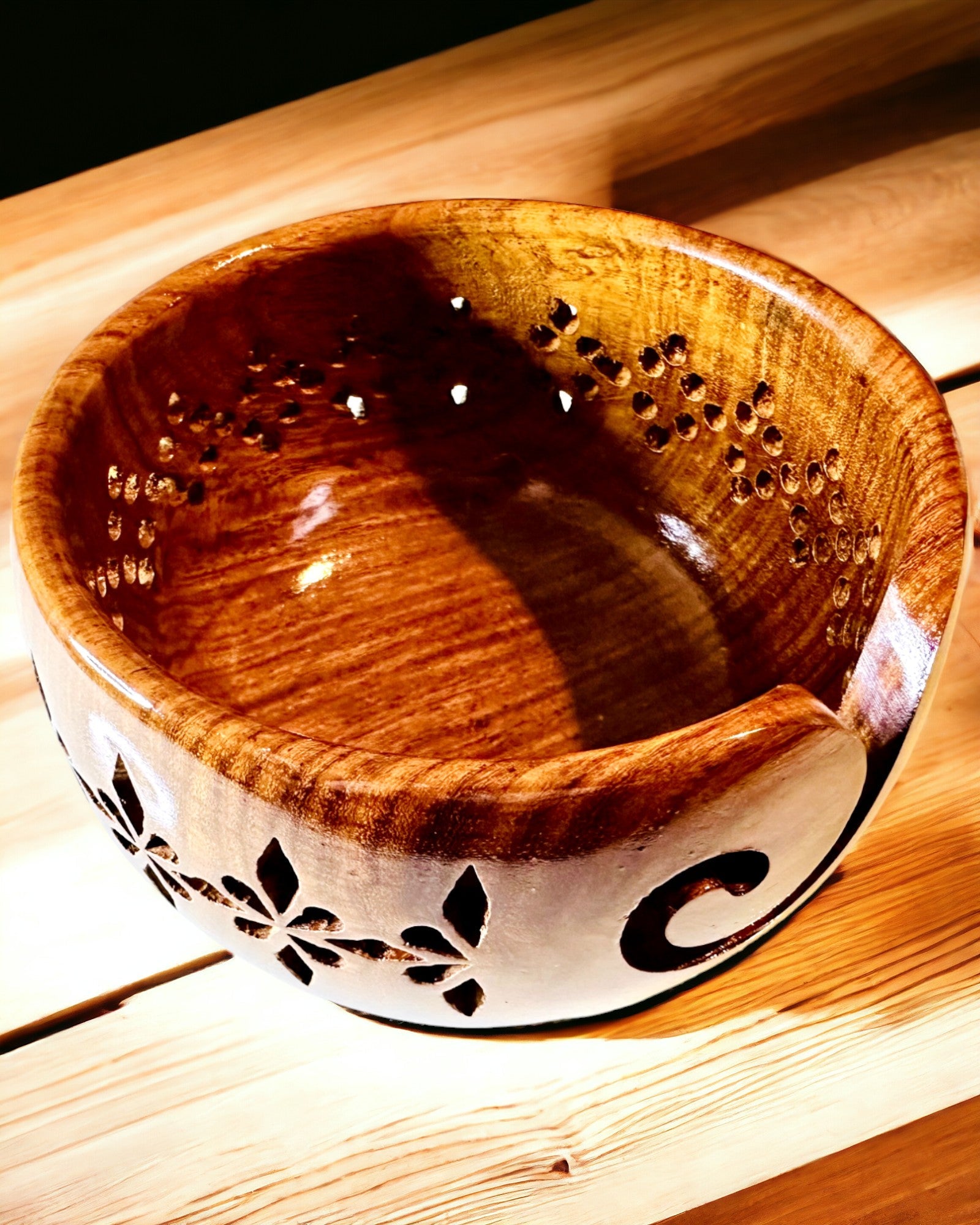 Bowl "Indian Handicraft" - Premium, Handcrafted with Engraving Option