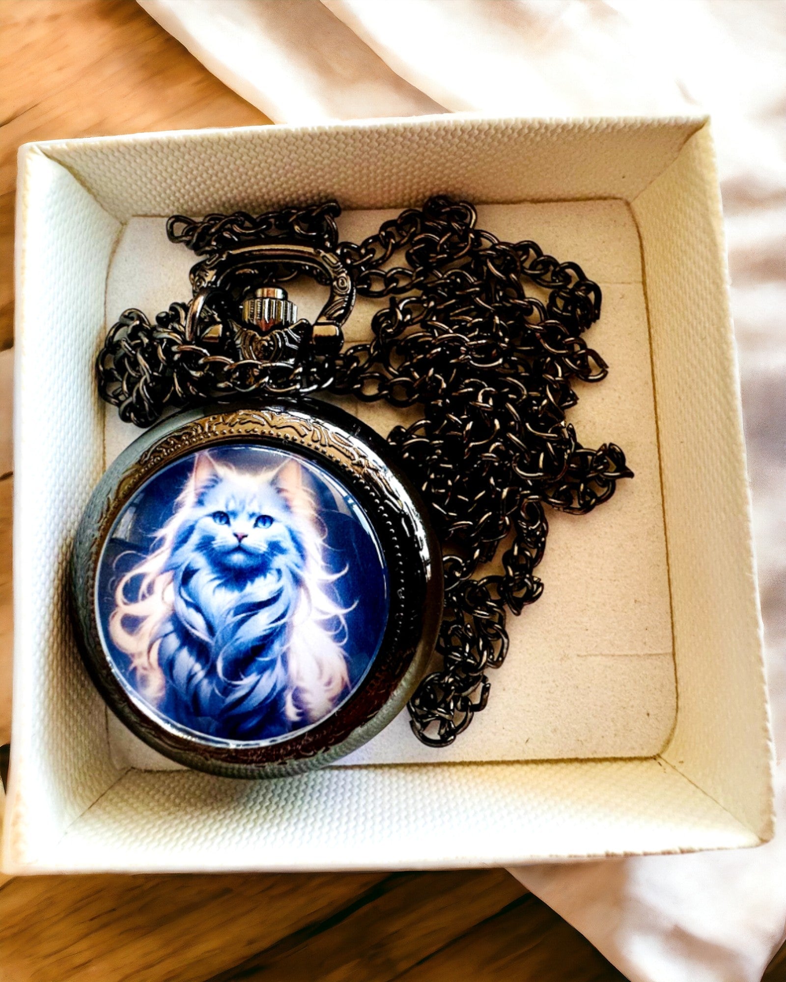 "Star Cat" Pocket Watch with Engraving Option, 2 Color Variants to Choose From