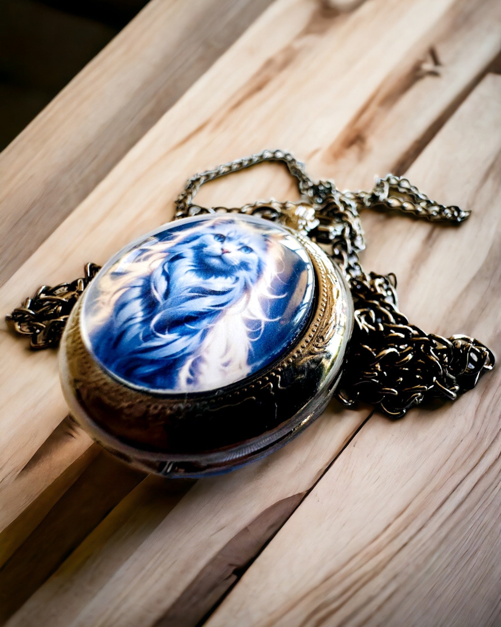 "Star Cat" Pocket Watch with Engraving Option, 2 Color Variants to Choose From