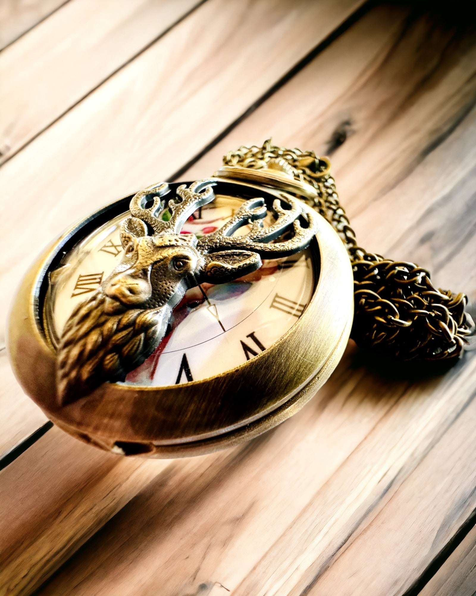 Montre de poche "Gardien de la Forêt" - Montre élégante avec motif de cerf, possibilité de personnalisation par gravure.