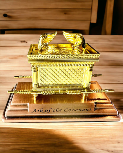 Golden Replica of the Ark of the Covenant – Decorative Ark Statue made of Copper in XL Size 28x15.6x20 cm