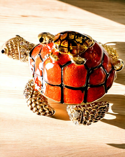 Boîte "Famille Tortue" - couleur orange, personnalisation par gravure