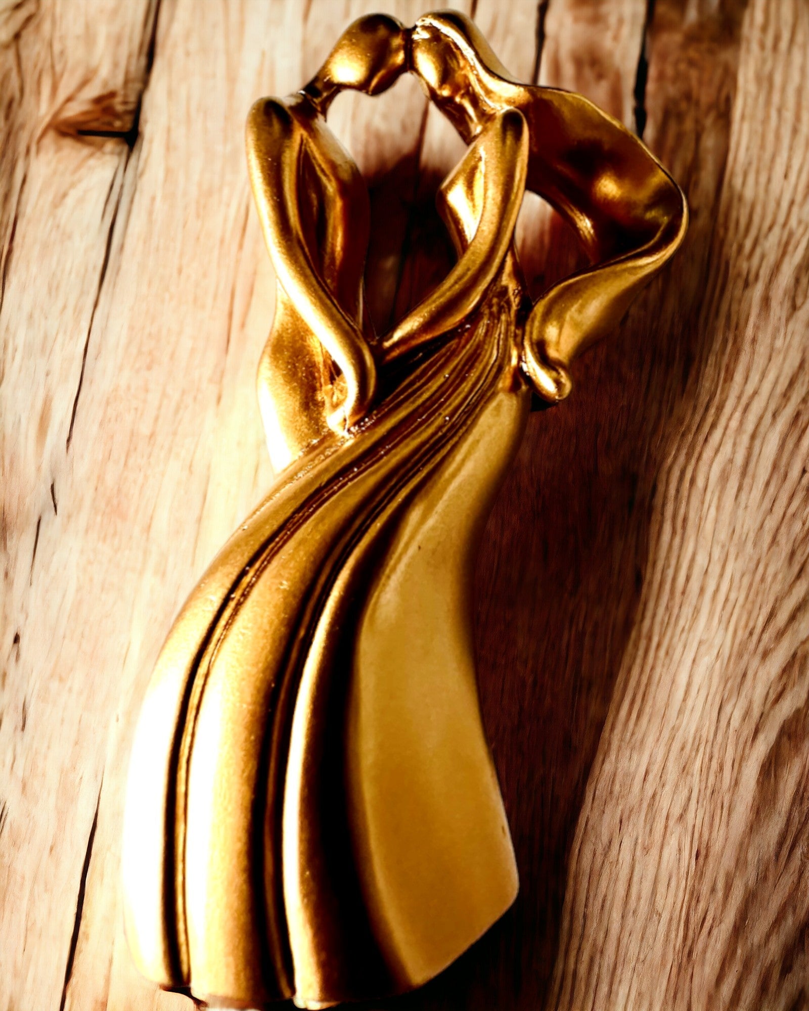 Skulptur der Liebe - "Ewige Leidenschaft" - Kleine dekorative Figur in gold mit Gravuroption