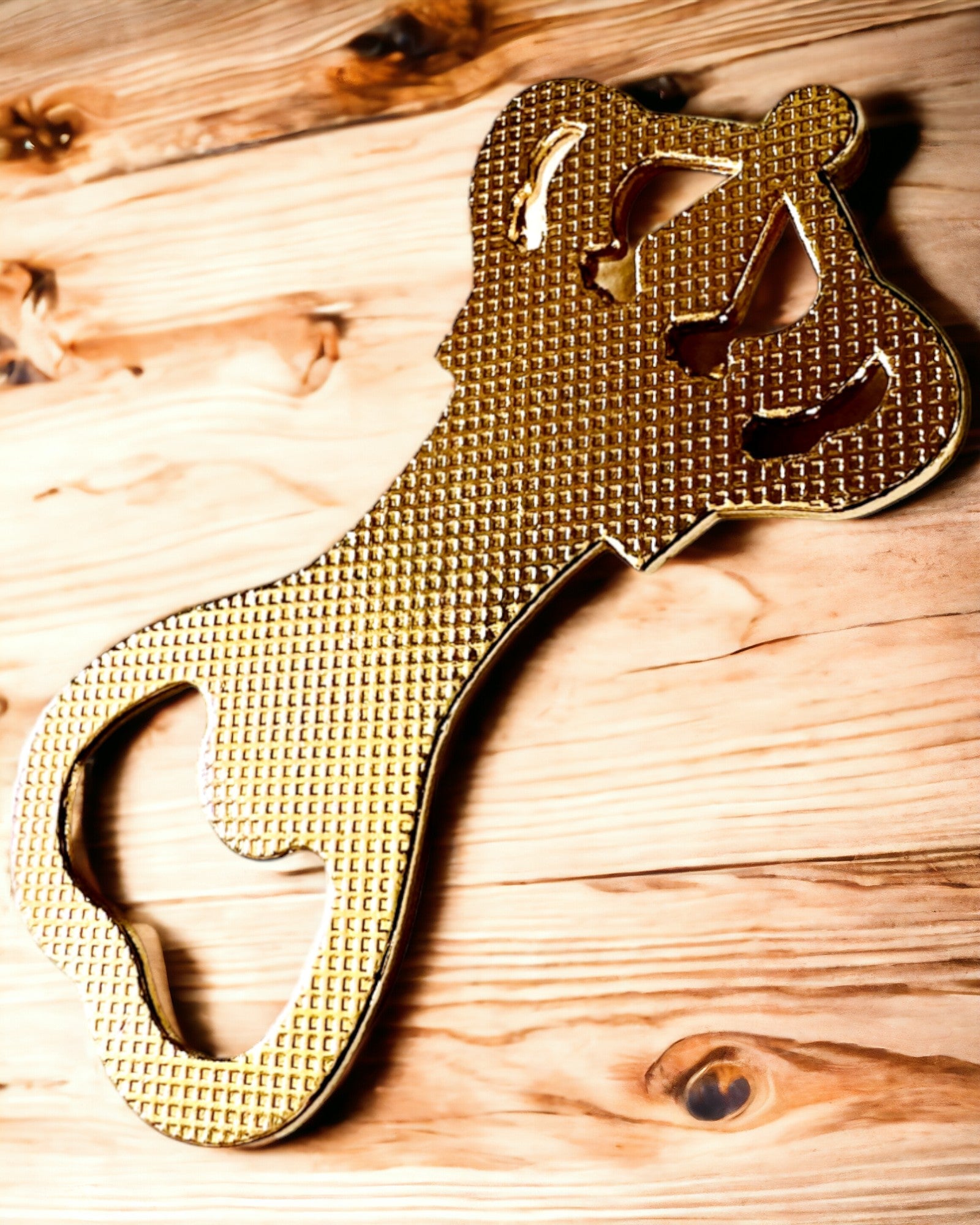 Bottle opener "King's Crown" in gold color, personalization option with engraving.