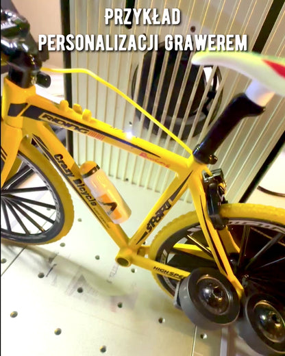 Modello in Metallo Miniaturizzato Bicicletta Rossa "SpeedMaster" personalizzazione con incisione per regalo, 2 varianti di colore